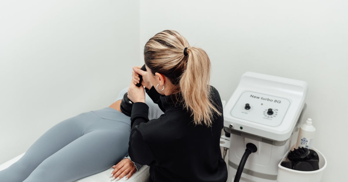 découvrez la thérapie manuelle, une approche naturelle et efficace pour soulager les douleurs musculo-squelettiques, améliorer la mobilité et favoriser le bien-être. apprenez comment cette pratique peut transformer votre qualité de vie grâce à des techniques précises et personnalisées.