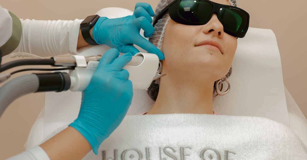 découvrez les bienfaits de la thérapie par laser, une méthode innovante pour soulager la douleur, favoriser la guérison et améliorer le bien-être. apprenez comment cette technologie avancée peut transformer votre santé et votre qualité de vie.