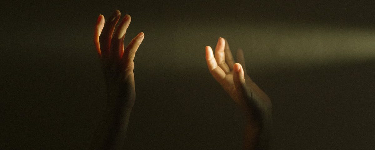 découvrez la thérapie par ondes de choc, une méthode innovante et non invasive pour traiter les douleurs musculo-squelettiques et favoriser la guérison. améliorez votre qualité de vie grâce à cette approche moderne qui stimule la circulation sanguine et accélère la régénération des tissus.