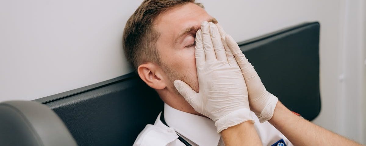 découvrez la décompression neurovertébrale, une technique innovante pour soulager les douleurs du dos et améliorer la mobilité. apprenez comment cette méthode favorise la santé de votre colonne vertébrale et réduit la pression sur les nerfs, vous permettant de retrouver bien-être et confort au quotidien.