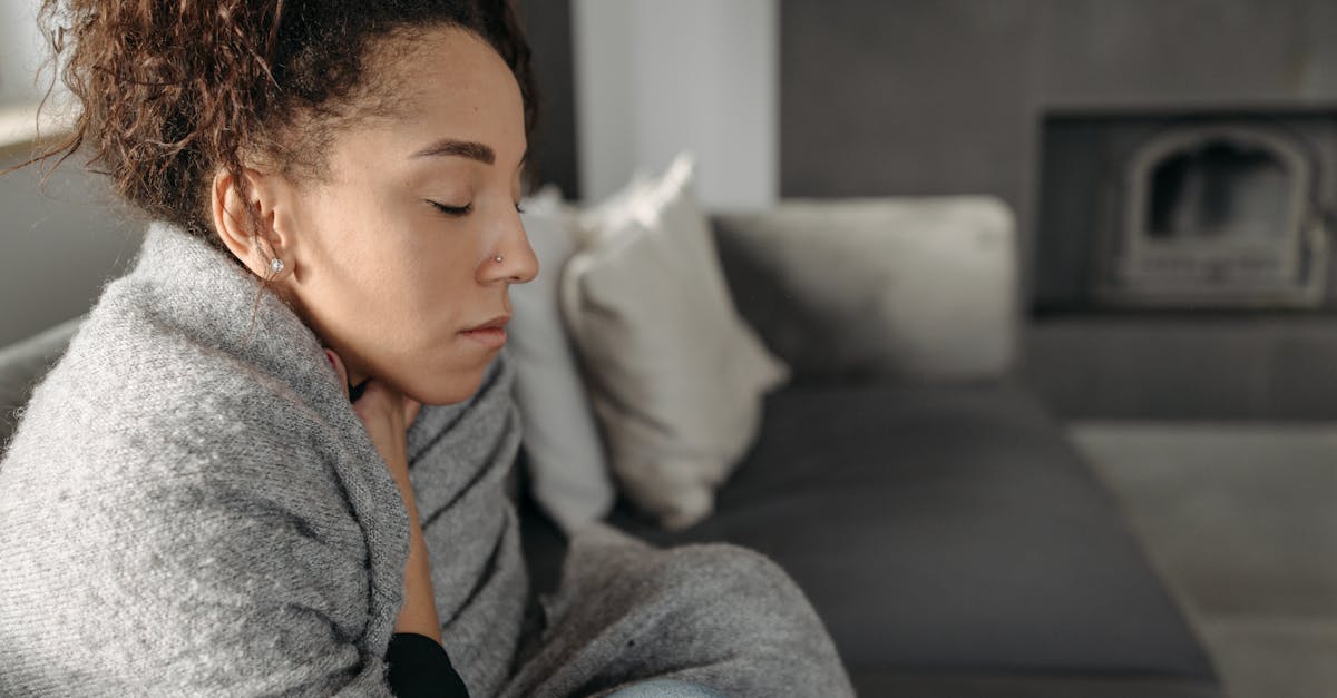 découvrez des solutions efficaces pour soulager la douleur à la hanche. nos conseils et traitements vous aideront à retrouver mobilité et confort au quotidien.