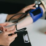 découvrez comment maintenir une santé cardiovasculaire optimale grâce à des conseils sur l'alimentation, l'exercice et le mode de vie. protégez votre cœur et améliorez votre bien-être général.