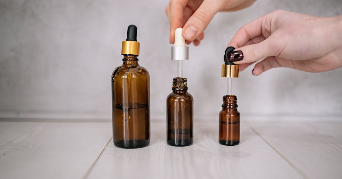 découvrez la médecine manuelle, une approche thérapeutique qui vise à soulager la douleur et à améliorer la mobilité par des techniques manuelles sur le corps. explorez ses bienfaits pour le bien-être physique et mental.