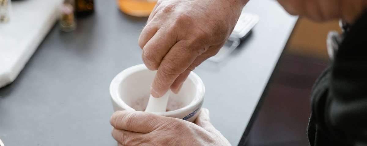 découvrez la médecine manuelle, une approche thérapeutique axée sur le diagnostic et le traitement des troubles musculo-squelettiques par des techniques manuelles. améliorez votre bien-être et soulagez vos douleurs grâce à des méthodes naturelles et personnalisées.