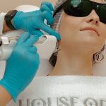 découvrez la thérapie au laser, une méthode innovante et non invasive pour soulager la douleur, traiter des affections cutanées et favoriser la guérison. profitez d'une technologie de pointe pour améliorer votre bien-être et redécouvrir une qualité de vie optimale.