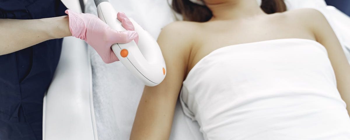 découvrez les bienfaits de la thérapie au laser, une méthode moderne et efficace pour traiter diverses douleurs, améliorer la cicatrisation et favoriser la régénération des tissus. profitez d'une approche non invasive qui révolutionne le bien-être et la santé.