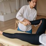 découvrez la thérapie manuelle, une approche holistique visant à soulager la douleur et à améliorer le bien-être physique. apprenez comment cette méthode douce favorise la guérison et le rétablissement grâce à des techniques adaptées à vos besoins.