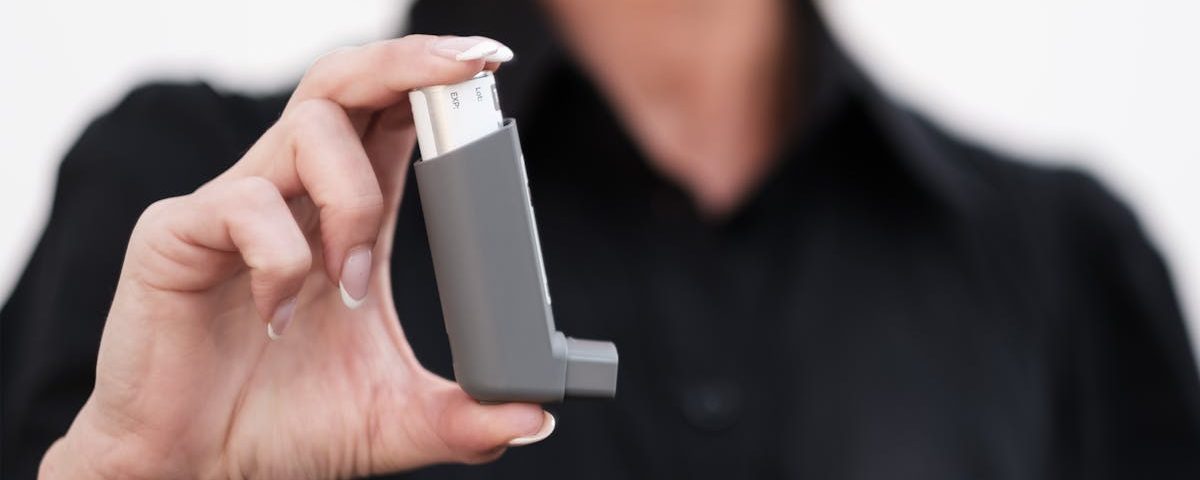 découvrez des stratégies efficaces pour la gestion de la douleur chronique. apprenez à mieux comprendre votre condition et à améliorer votre qualité de vie grâce à des conseils pratiques et des techniques éprouvées.