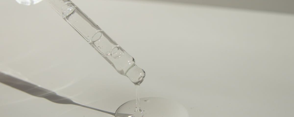 découvrez l'importance de l'hydratation pour votre santé et votre bien-être. apprenez des astuces pour rester bien hydraté tout au long de la journée et optimiser votre endurance et votre concentration.