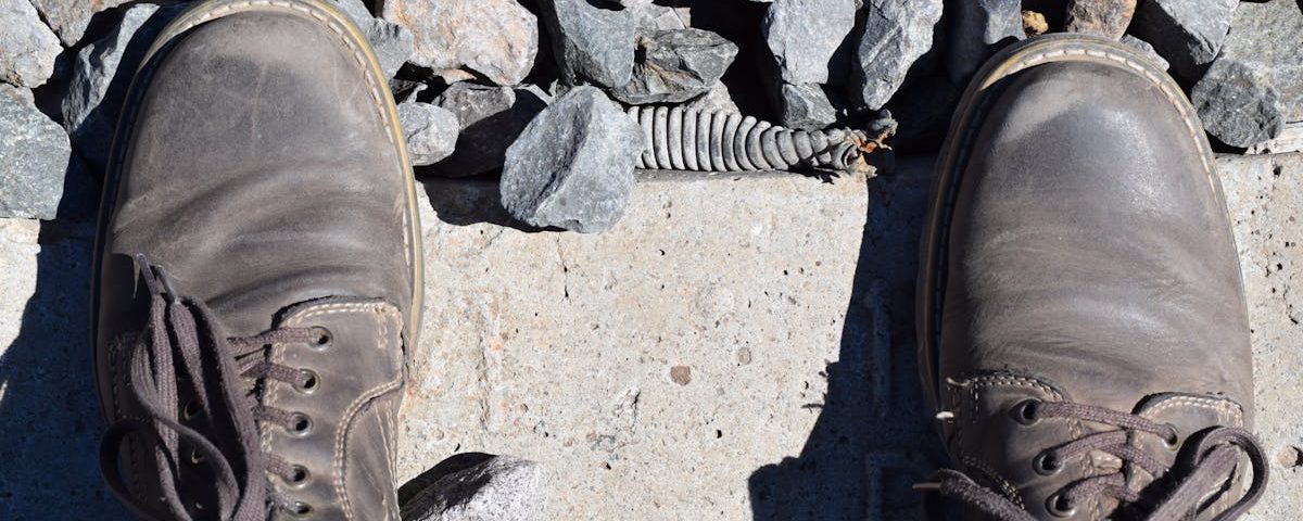 découvrez les bienfaits des foot soaks, des bains apaisants pour vos pieds. offrez-vous un moment de détente et soulagez la fatigue relief en nourrissant votre peau avec des ingrédients naturels. transformez votre routine de soin à domicile avec nos recettes et conseils pratiques.