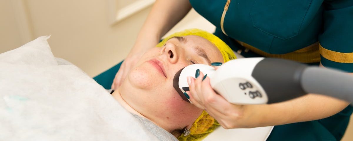 découvrez la thérapie au laser, une méthode innovante pour soulager la douleur, améliorer la circulation sanguine et favoriser la guérison. explorez ses applications en dermatologie, physiothérapie et bien plus, pour une meilleure qualité de vie.