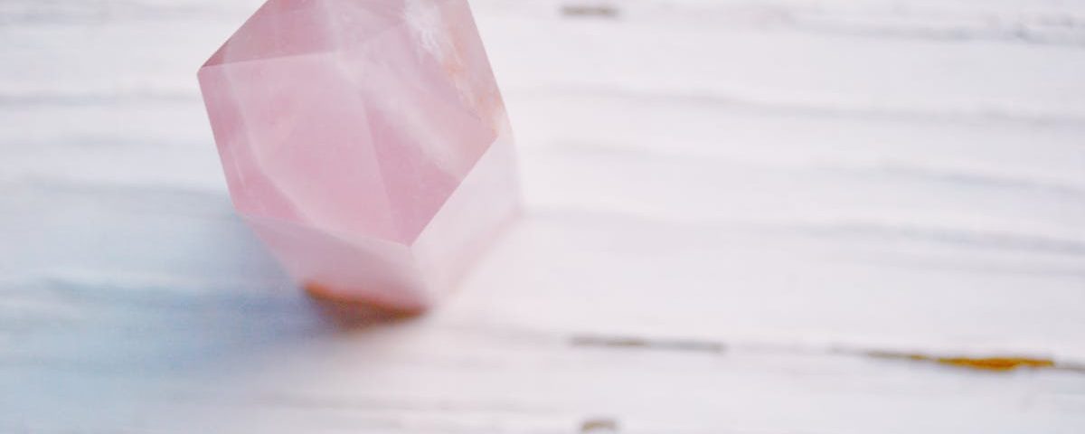 découvrez la naturopathie, une approche holistique de la santé qui vise à rétablir l'équilibre du corps par des méthodes naturelles. apprenez comment cette pratique permet de prévenir et traiter divers maux grâce à l'alimentation, les plantes, et des techniques de bien-être.