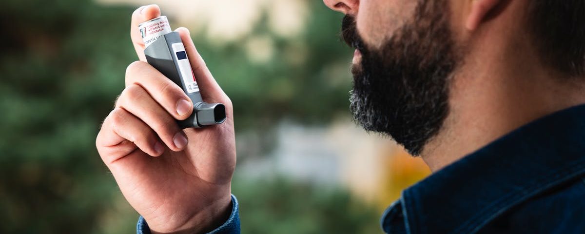 découvrez tout ce que vous devez savoir sur la tendinite chronique : causes, symptômes, traitements et conseils pour soulager la douleur et améliorer votre qualité de vie.