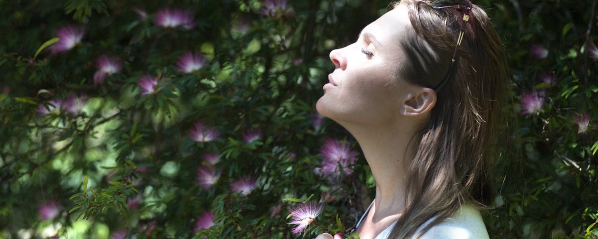 découvrez les bienfaits de la méditation pour votre bien-être mental et physique. apprenez des techniques simples pour apaiser votre esprit, réduire le stress et améliorer votre concentration au quotidien.