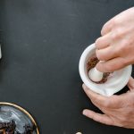 découvrez les bienfaits de la naturopathie, une approche holistique de la santé qui utilise des méthodes naturelles pour renforcer le corps et l'esprit. apprenez à prévenir les maladies et à améliorer votre bien-être grâce à des conseils personnalisés et des remèdes naturels.