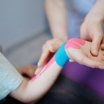 Médecine sportive et optimisation des performances physiques après une fracture 11 découvrez comment la médecine du sport peut améliorer vos performances, prévenir les blessures et optimiser votre récupération. profitez des conseils d'experts pour rester en pleine forme et atteindre vos objectifs sportifs.