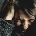 découvrez des techniques efficaces pour soulager la douleur de la hanche. améliorez votre confort et votre mobilité grâce à des conseils pratiques et des exercices adaptés.