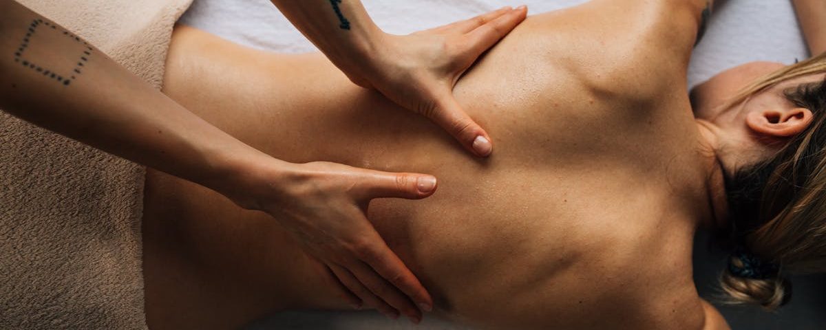 découvrez les bienfaits de la thérapie manuelle, une approche douce et efficace pour soulager les douleurs musculo-squelettiques, améliorer la mobilité et favoriser le bien-être général. apprenez à connaître les techniques utilisées par les thérapeutes pour optimiser votre santé.