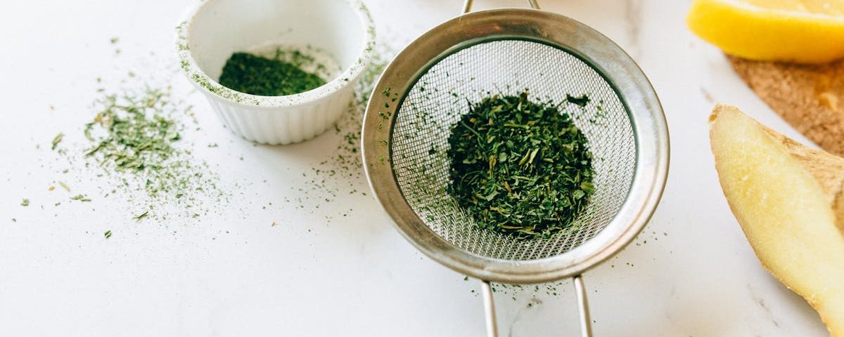 découvrez les bienfaits des infusions médicinales, un voyage au cœur des plantes qui apaisent, revitalisent et guérissent. apprenez à préparer vos propres mélanges pour profiter d'une santé optimale et d'un bien-être quotidien.