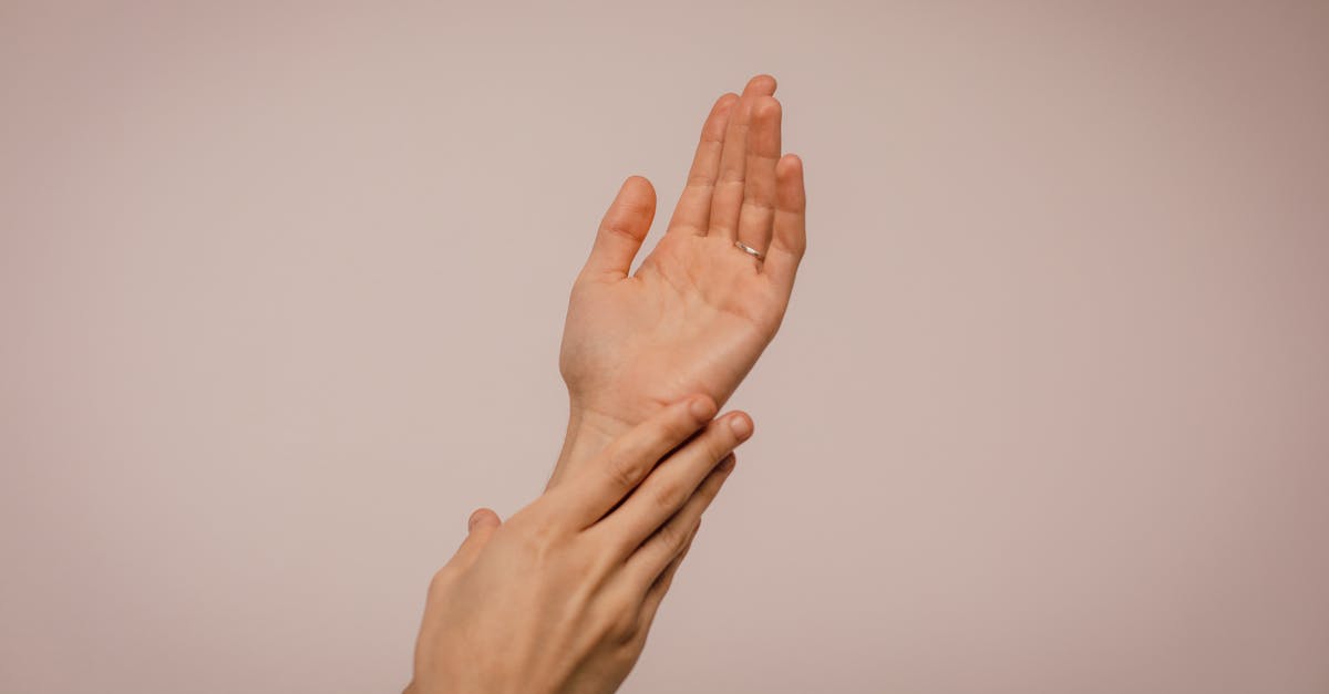 découvrez la thérapie par ondes de choc, une méthode innovante pour soulager la douleur et favoriser la guérison des tissus. idéale pour traiter les blessures musculo-squelettiques, cette technique non invasive stimule la circulation sanguine et accélère la récupération. informez-vous sur ses bénéfices et comment elle peut améliorer votre qualité de vie.