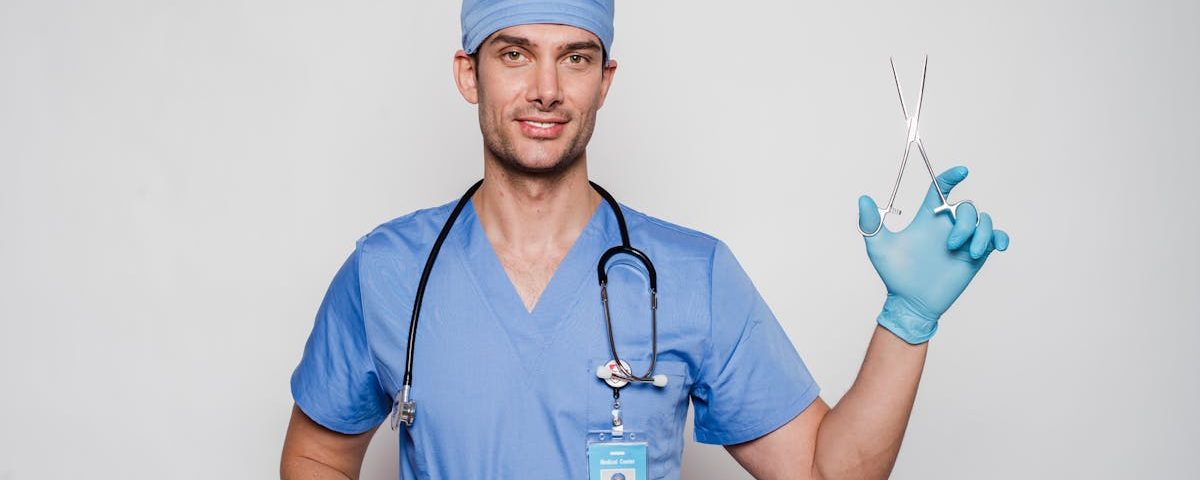 découvrez les services d'un spécialiste en médecine du sport, dédié à la prévention, au diagnostic et au traitement des blessures liées à l'activité physique. bénéficiez d'un suivi personnalisé pour optimiser votre performance sportive tout en veillant à votre santé.