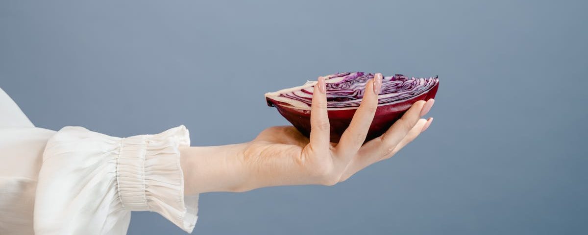 découvrez l'alimentation anti-inflammatoire, une approche nutritionnelle qui favorise la santé en réduisant l'inflammation dans le corps. profitez d'une variété d'aliments riches en antioxydants, en acides gras oméga-3 et en nutriments essentiels pour améliorer votre bien-être général et prévenir diverses maladies.