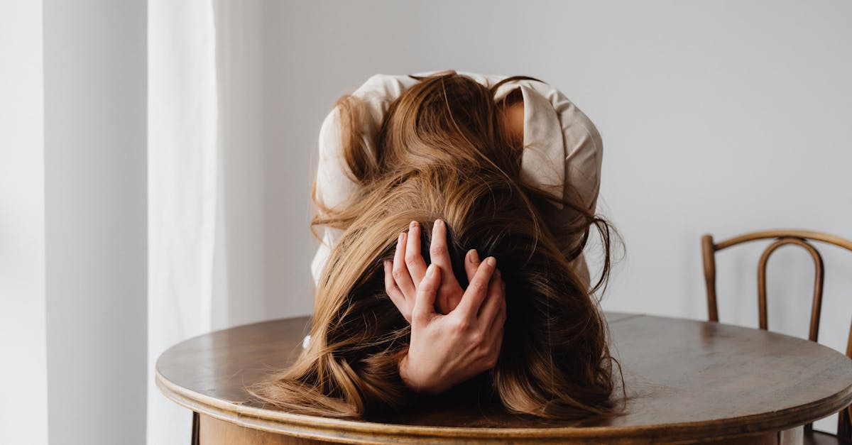 découvrez la thérapie par ondes de choc, une méthode innovante pour soulager la douleur et stimuler la guérison des tissus endommagés. efficace pour traiter diverses affections musculo-squelettiques, cette technique non invasive améliore la circulation sanguine et favorise la régénération cellulaire.