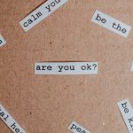 découvrez la thérapie par ondes de choc, une méthode innovante pour soulager la douleur, améliorer la guérison des tissus et traiter diverses affections musculo-squelettiques. explorez ses bienfaits et son efficacité clinique.