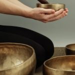 découvrez la thérapie par ondes de choc, une méthode innovante utilisée pour traiter les douleurs musculaires et tendineuses, favoriser la guérison et améliorer la mobilité. informations, bienfaits et indications.