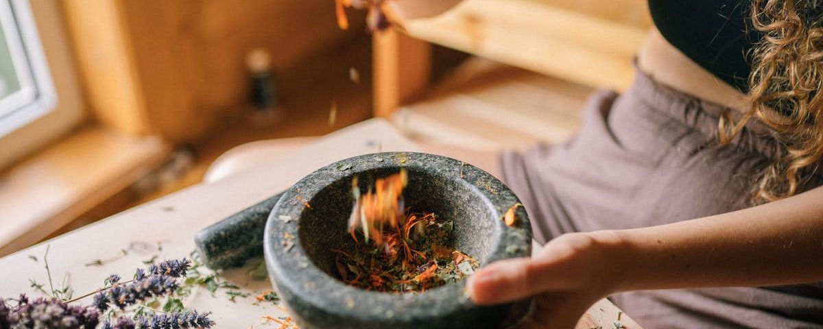 découvrez des remèdes naturels efficaces et faciles à préparer pour améliorer votre bien-être et soulager vos maux du quotidien de manière saine et écologique.